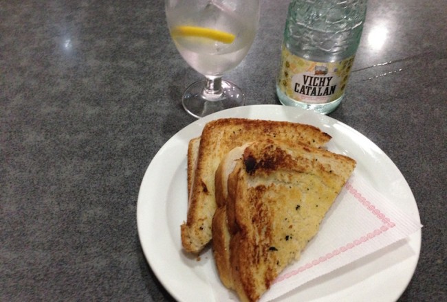 Bikini Sandwiich, Barcelona, Bill Sinclair