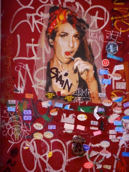 Amy-Winehouse-Barcelona-II-by-Bill-Sinclair