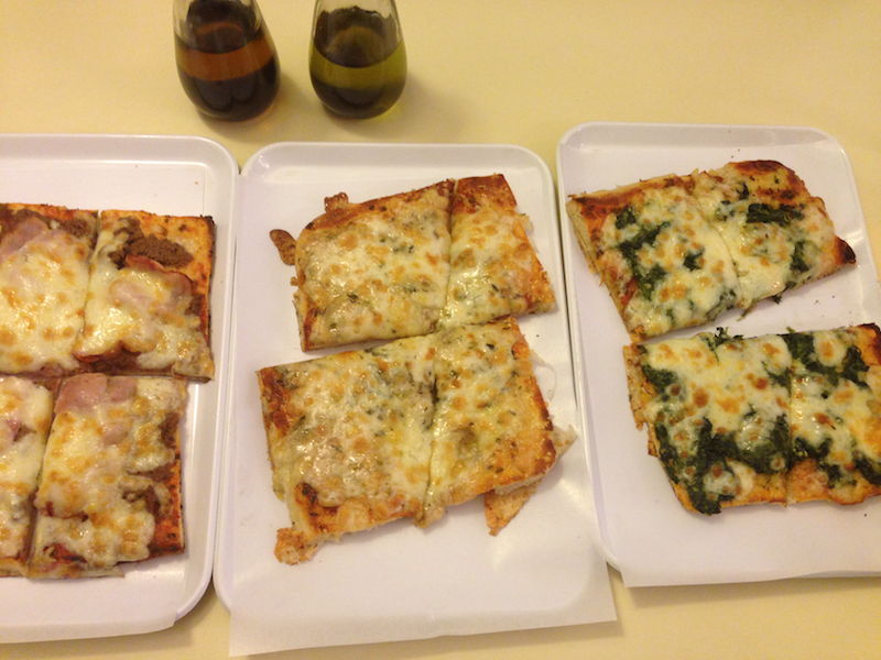 Carn Bier,Espinac,Gorgonzola pizzes, Lucania ii Barcelona, Bill Sinclair